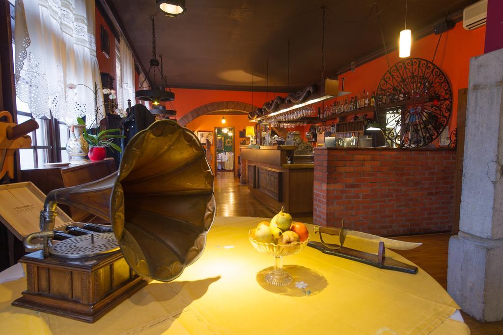 斯伯恩酒店 Radomlje 外观 照片