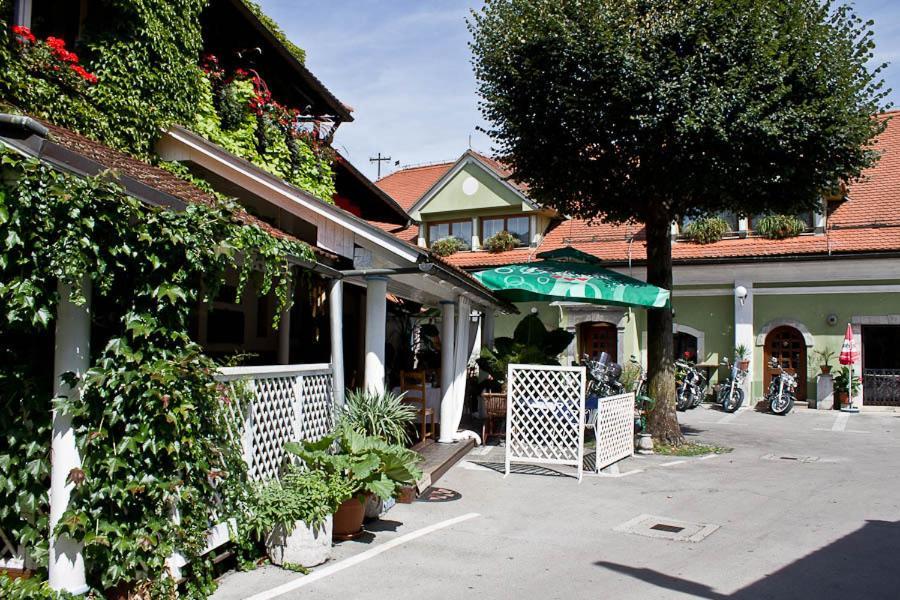 斯伯恩酒店 Radomlje 外观 照片