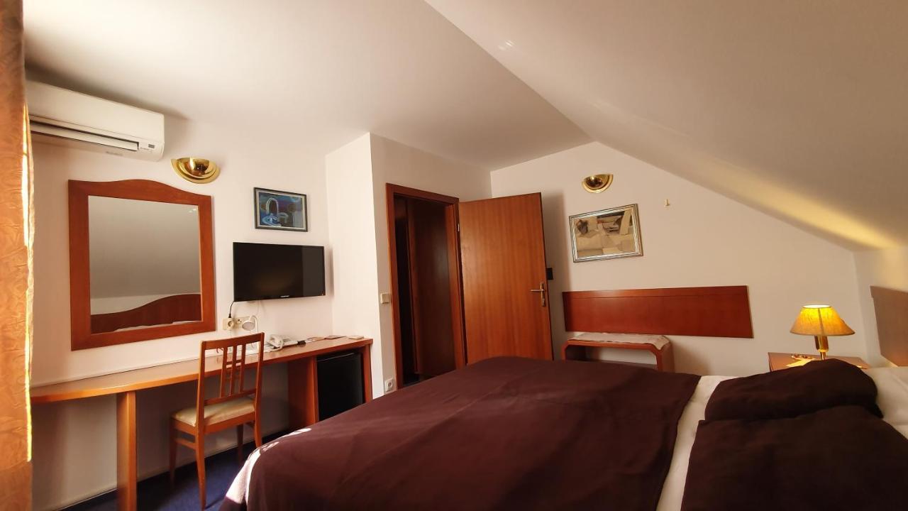 斯伯恩酒店 Radomlje 外观 照片
